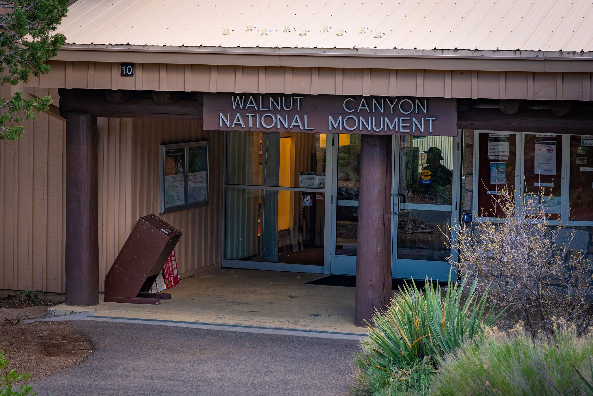 Walnut Canyon Visitor Center