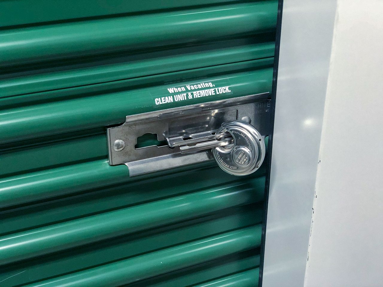 How to Choose a Storage Unit Lock