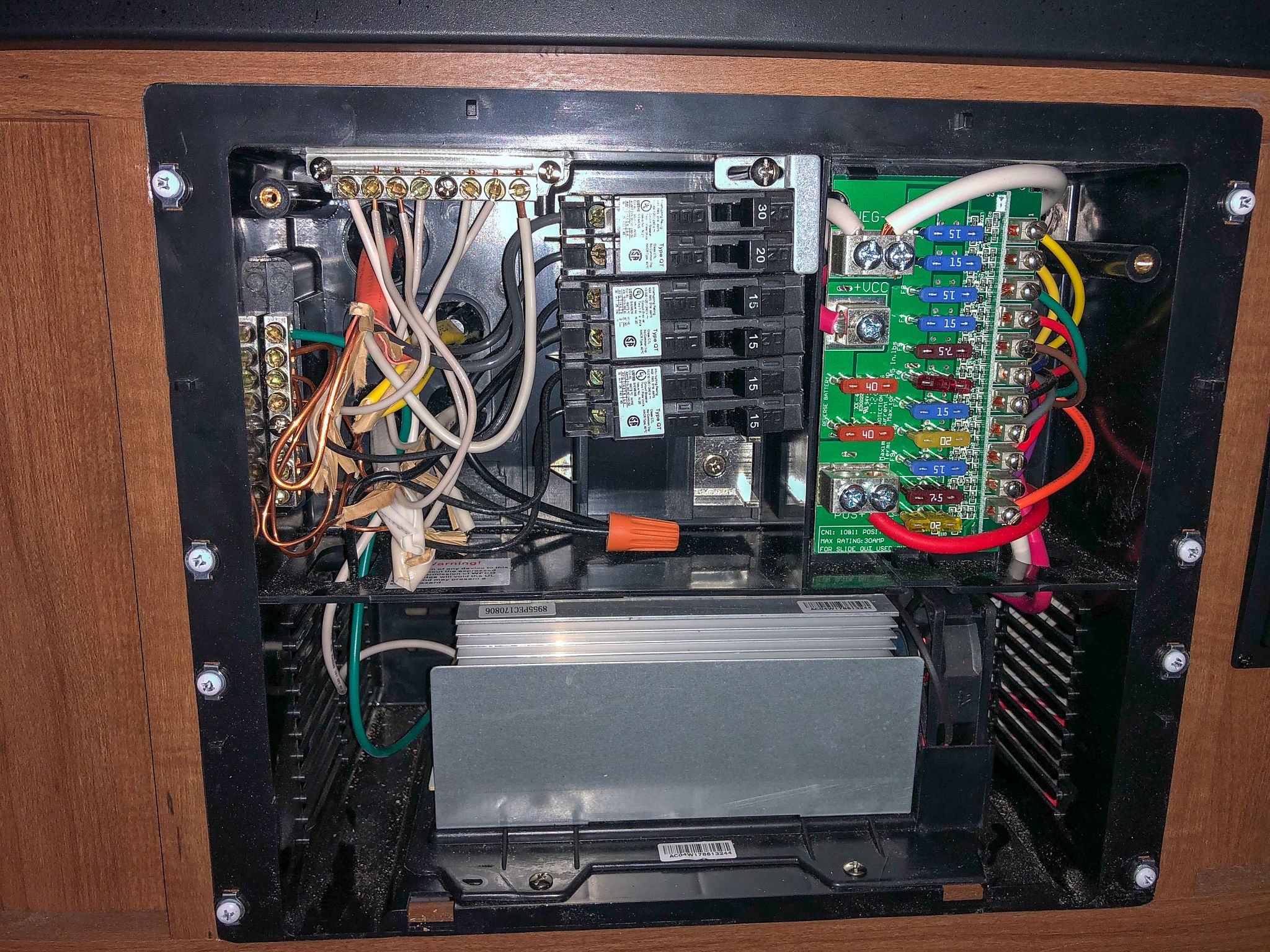 Factory-supplied 12V charger