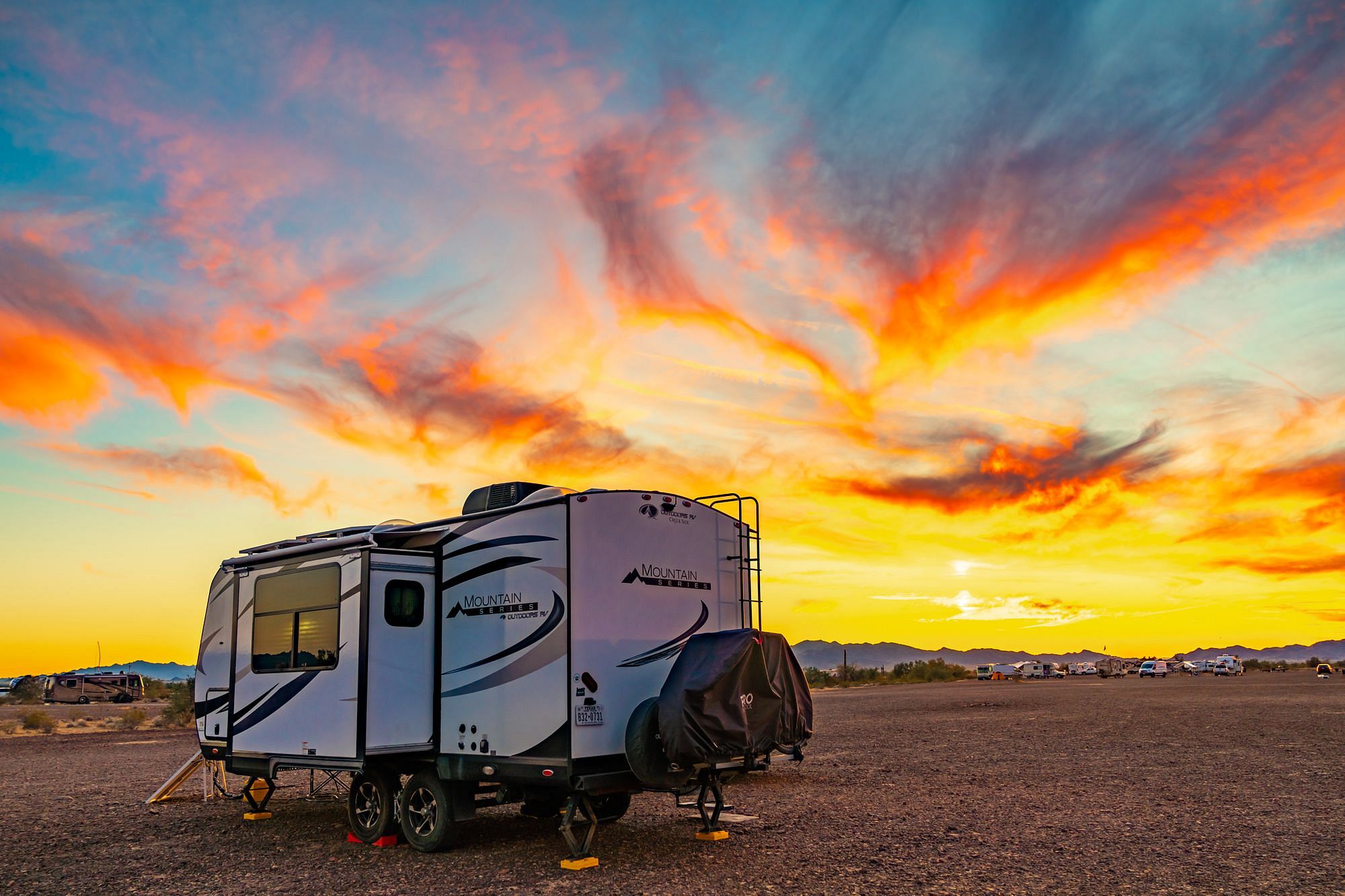 Plomosa Road, Quartzsite