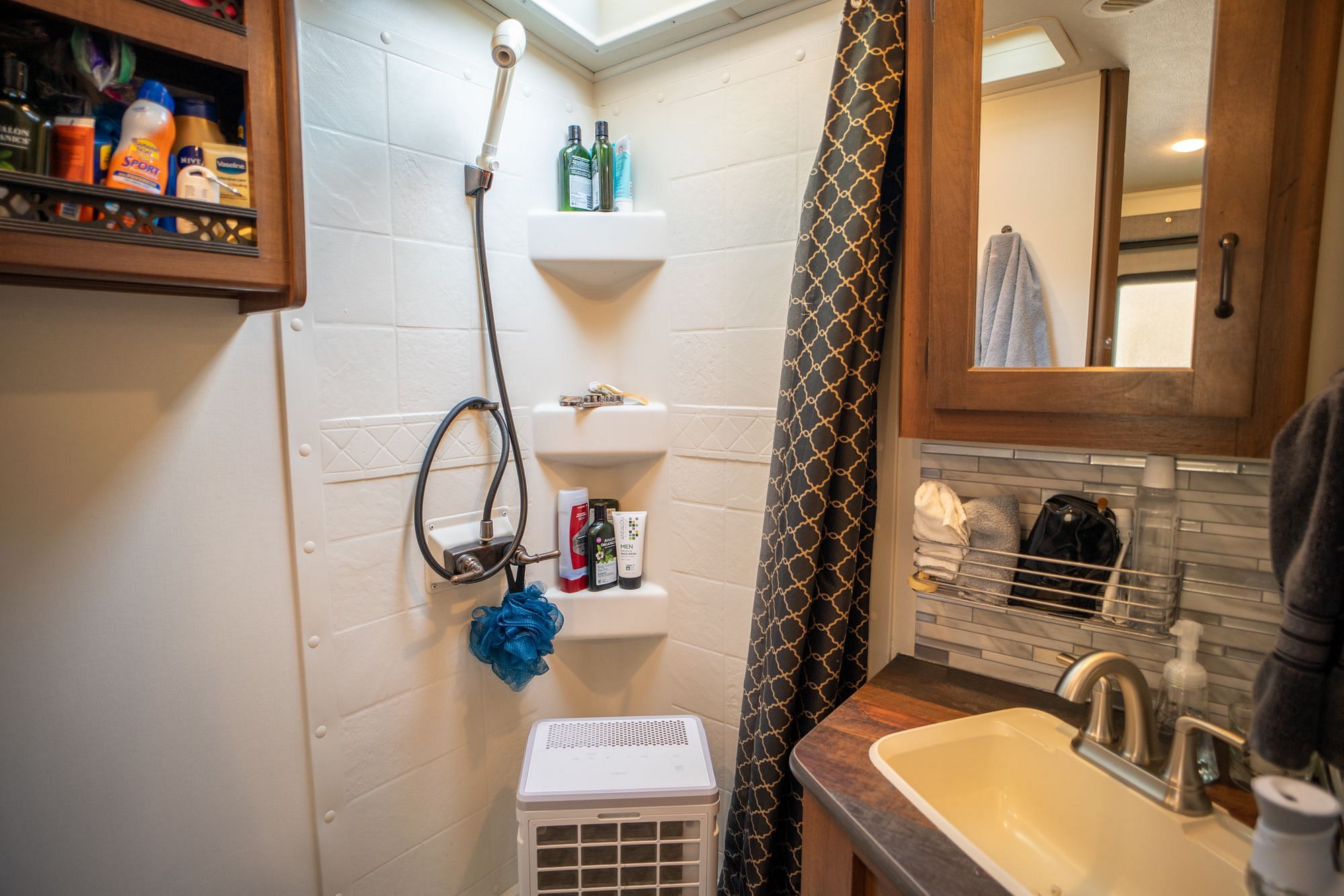 Painting RV Bathroom