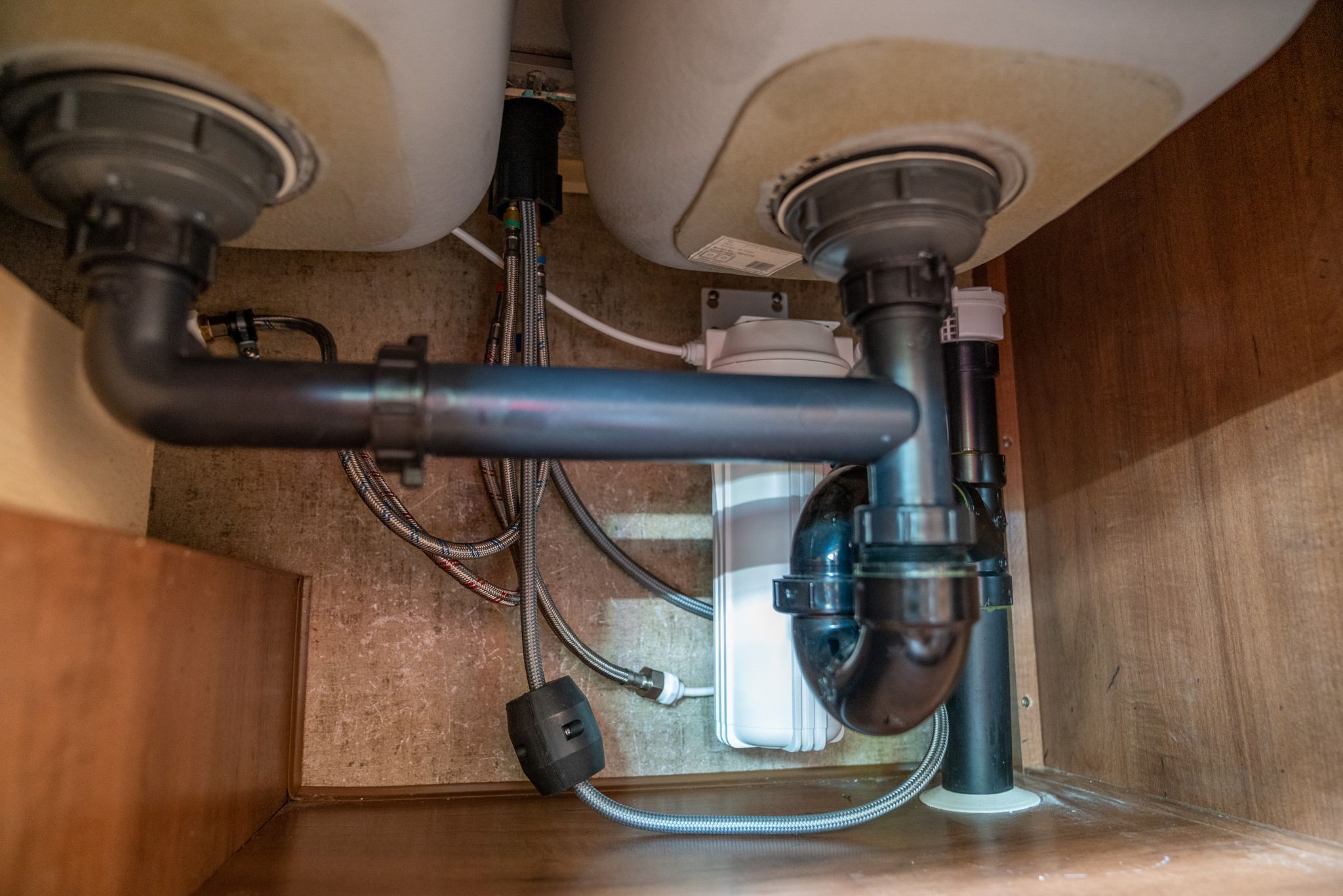 Faucet & Water Filter Plumbing