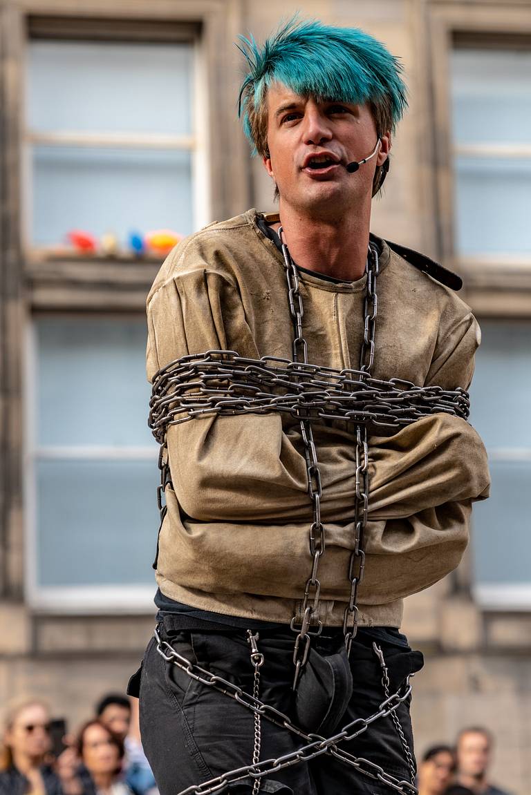Edinburgh Festival Street Artist