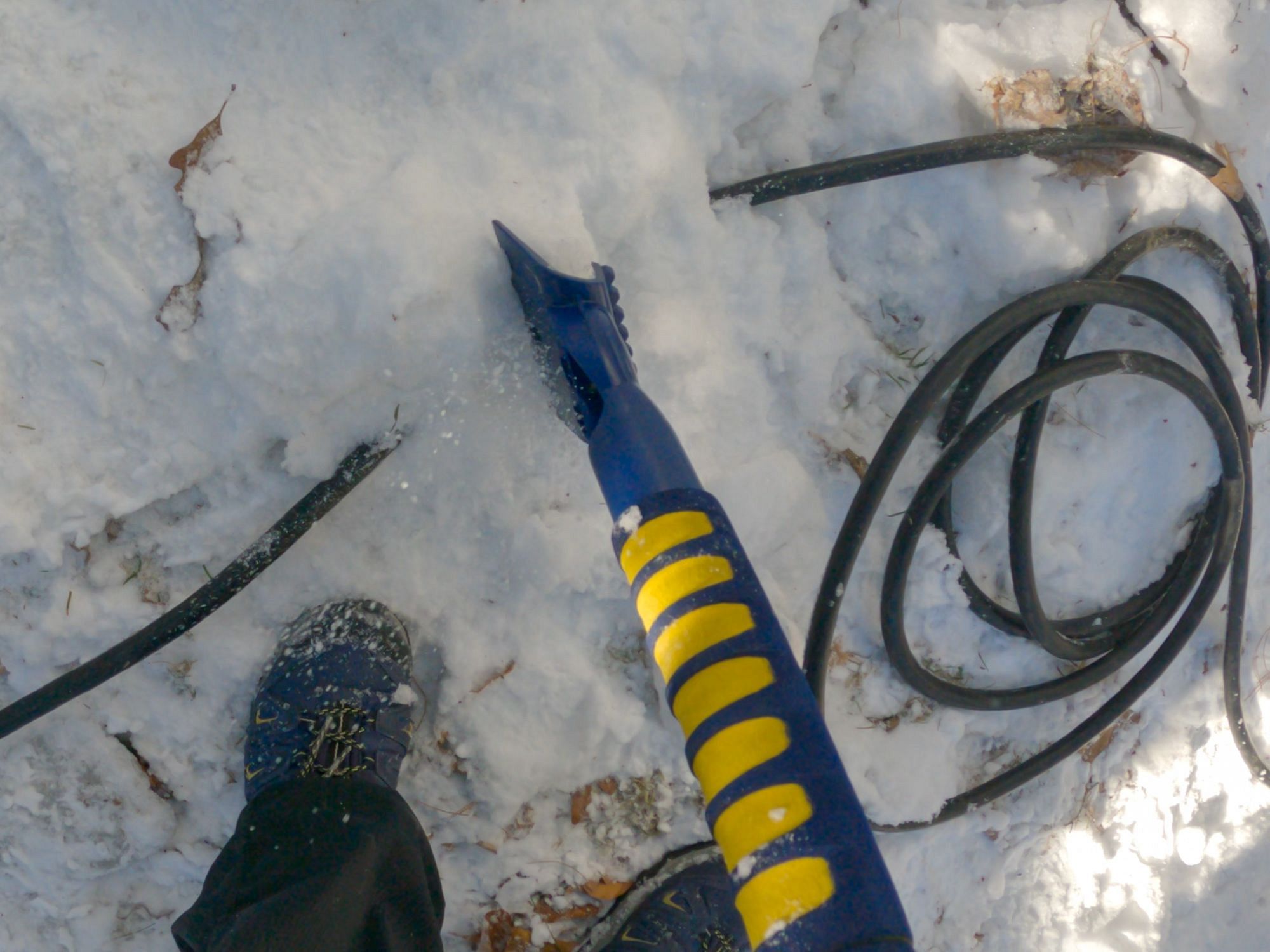 RV Electrical Cable in Ice