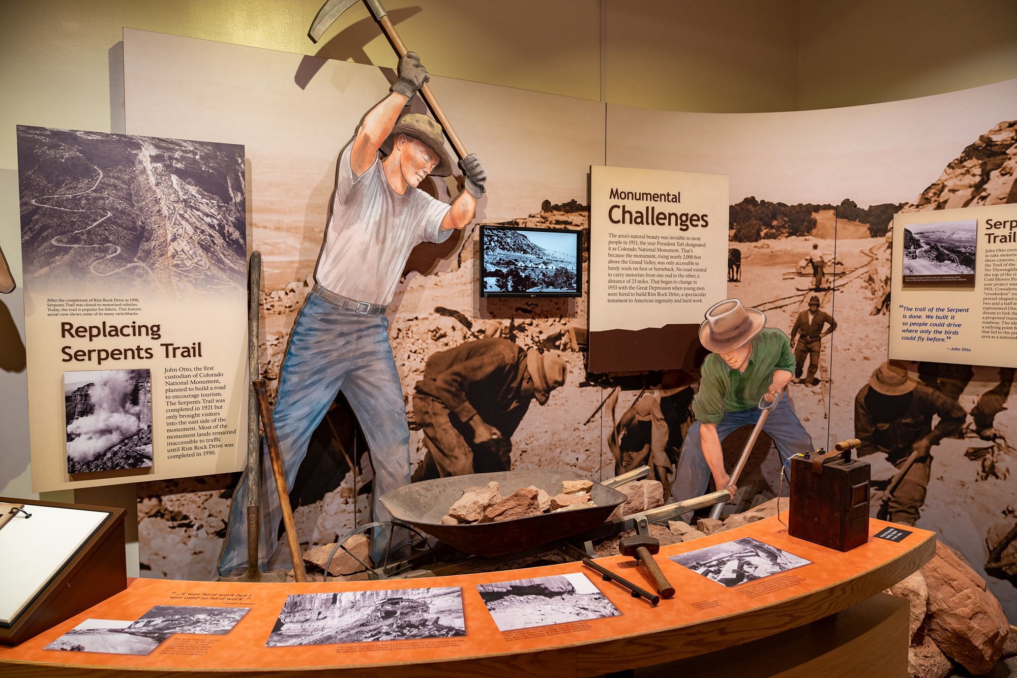 Visitor Center Exhibits