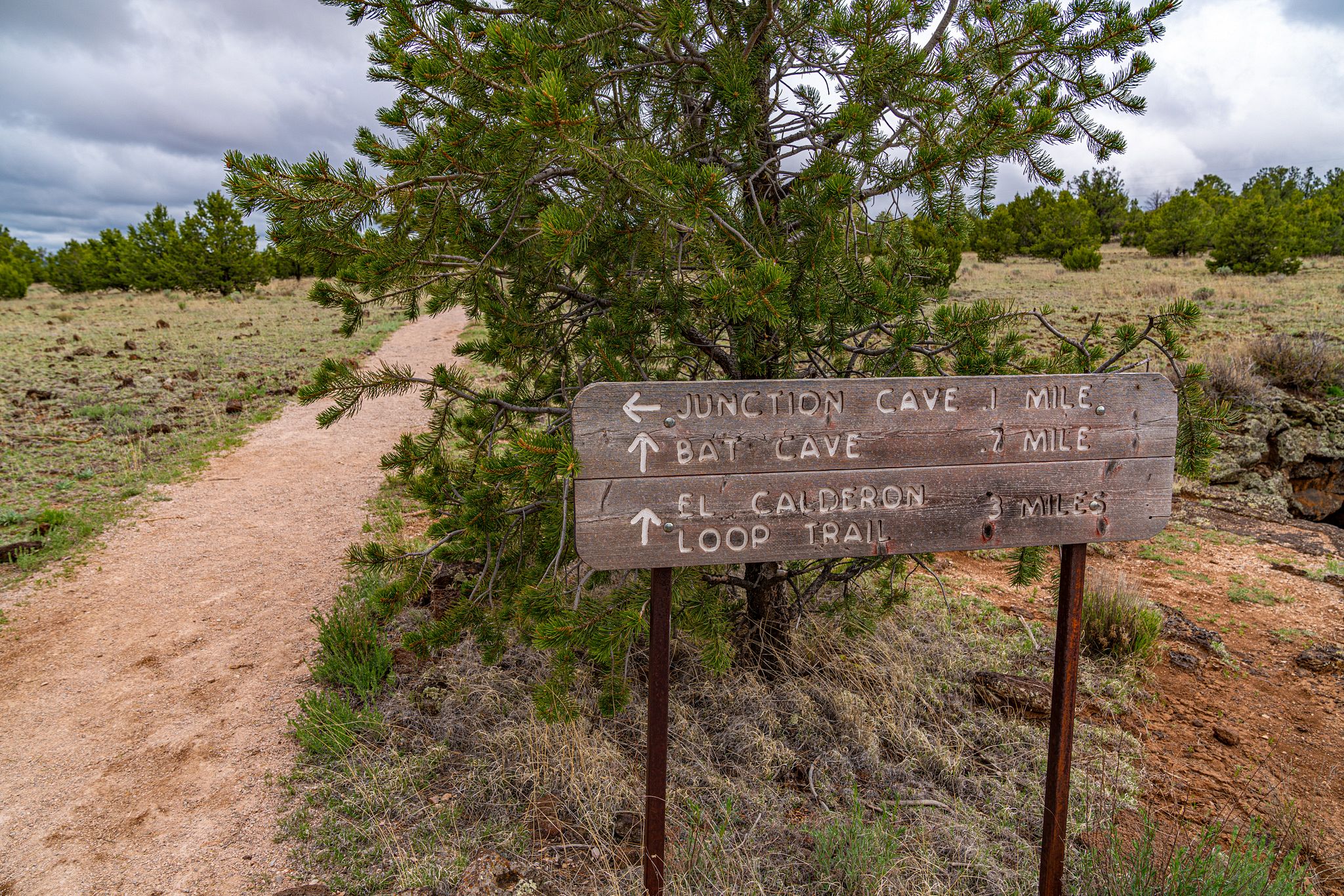 El Calderon Loop Trail