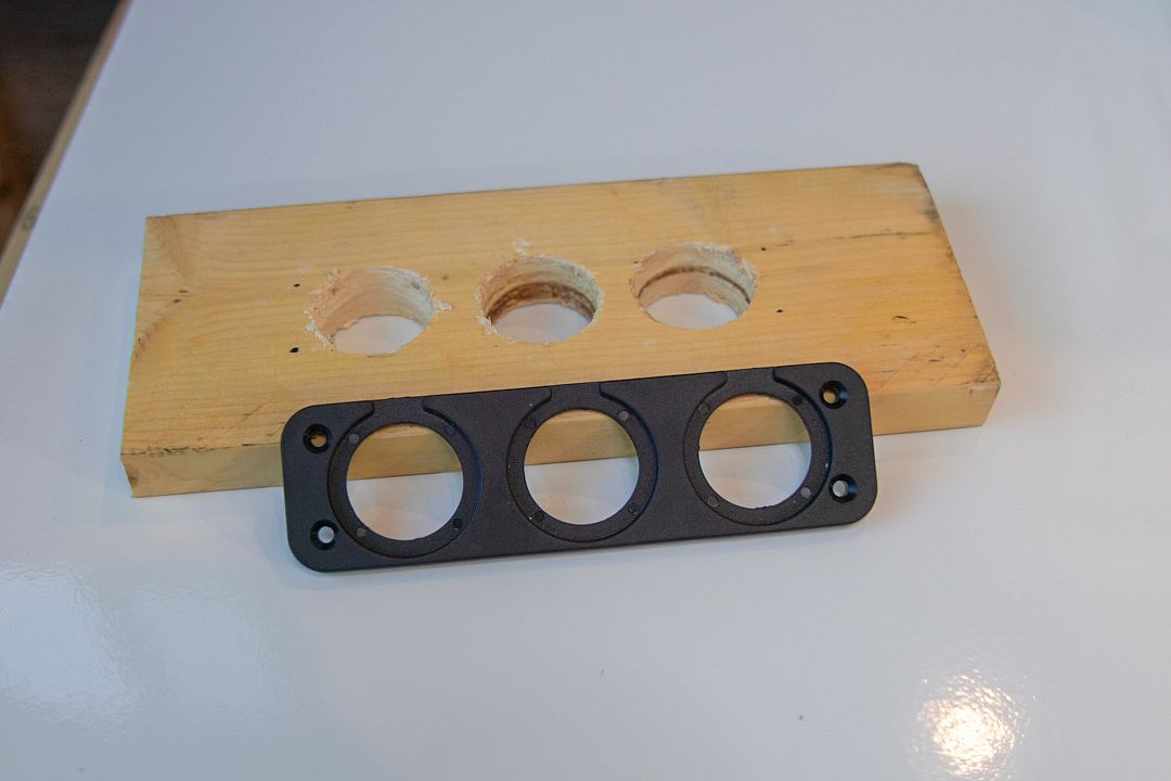 1x4 Backing