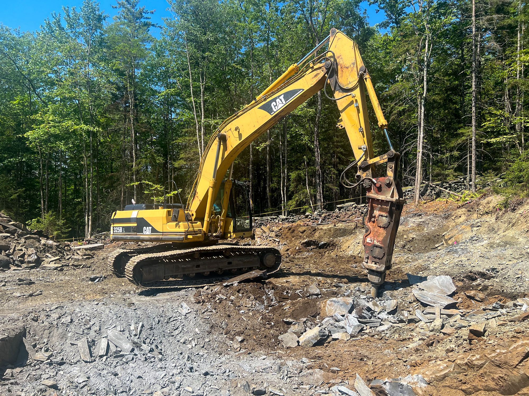 CAT 325B Excavator Rock Hammer