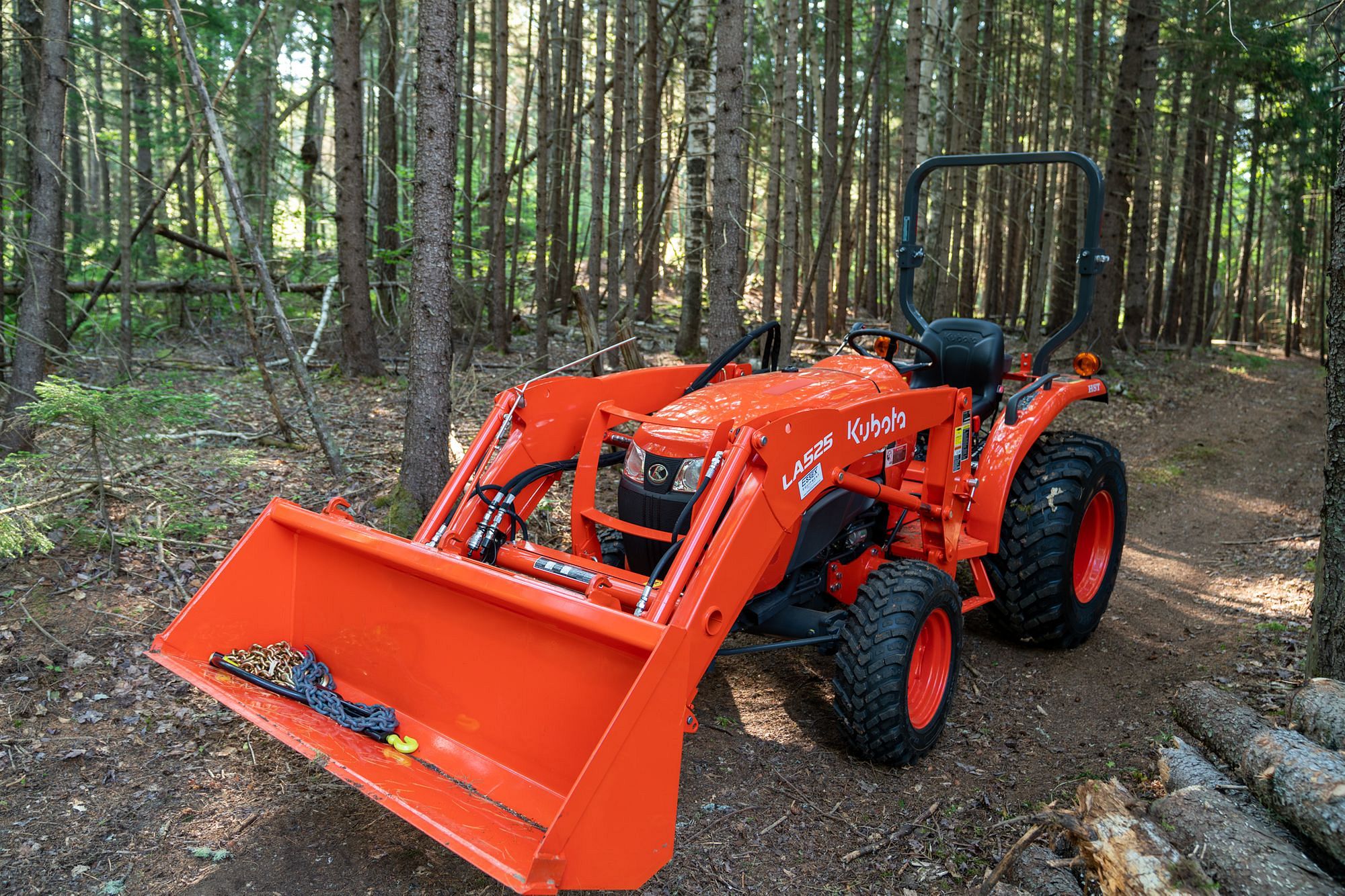 Kubota L3901 Compact Tractor