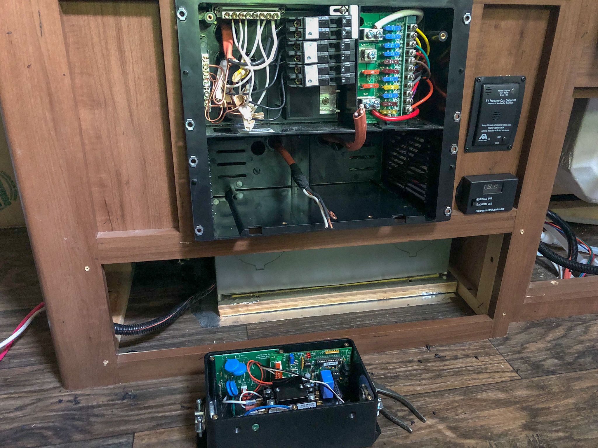 Wiring up the EMS-HW30C
